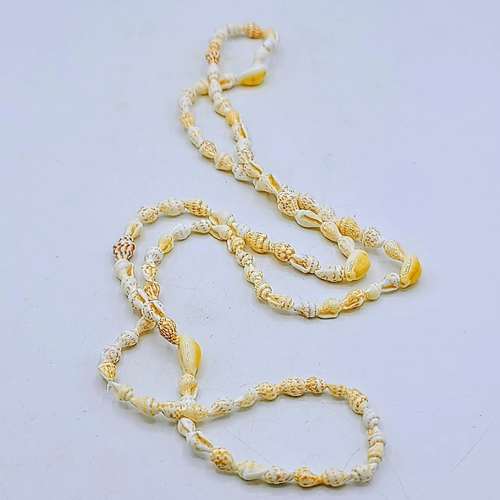 Mixed Seashell Necklace No Clasp 17.5" Drop Tourist Souvenir Beachy Boho Vintage